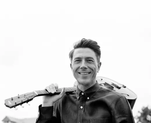 Luke Winslow-King releases "I'm Glad Trouble Don't Last Always" in September and tours southern Euro